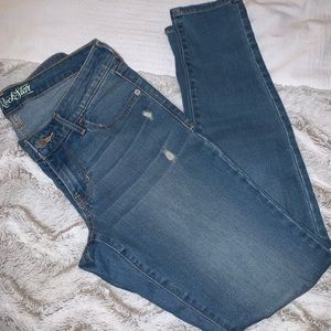 Old Navy hardly worn light denim - size 4!